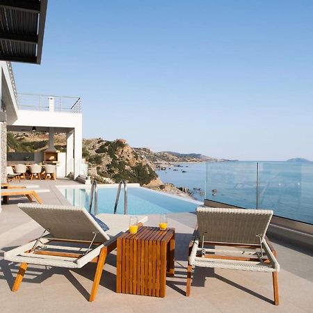 Rozites Luxury Beachfront Villa, By Hellocrete Kerames Exterior foto
